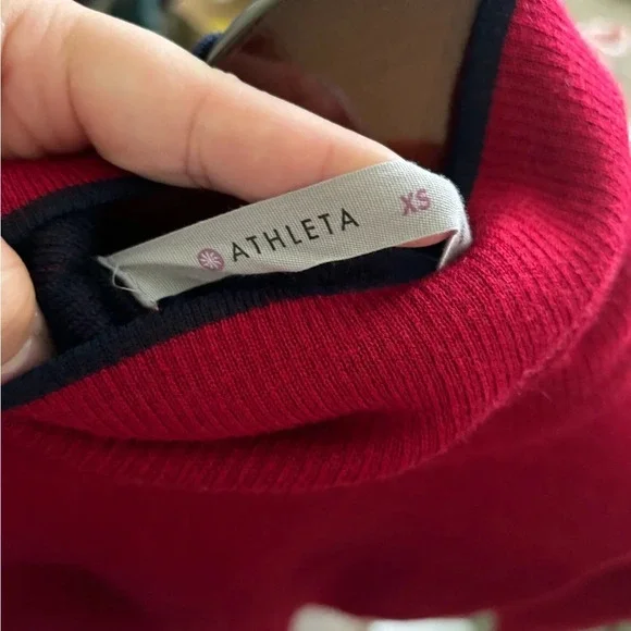 Athleta Switchback Merino Wool Blend Colorblock Red Navy Turtleneck Sweater XS - Picture 5 of 6